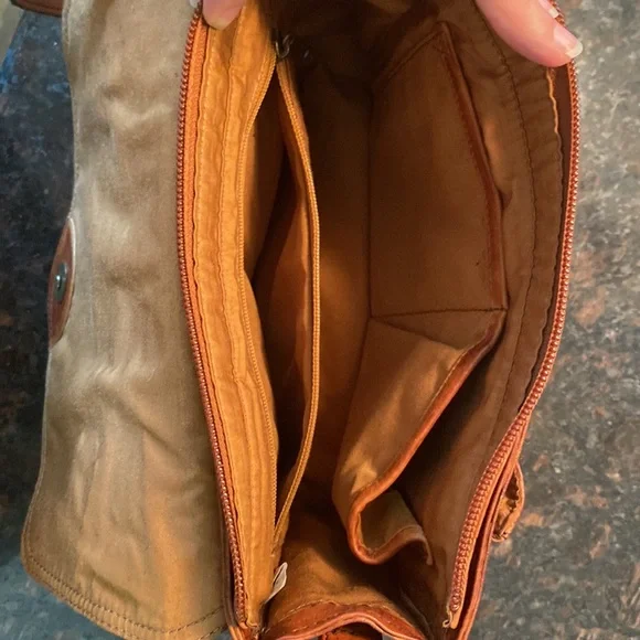 Handmade Leather Crossbody Purse - Picture 5 of 7